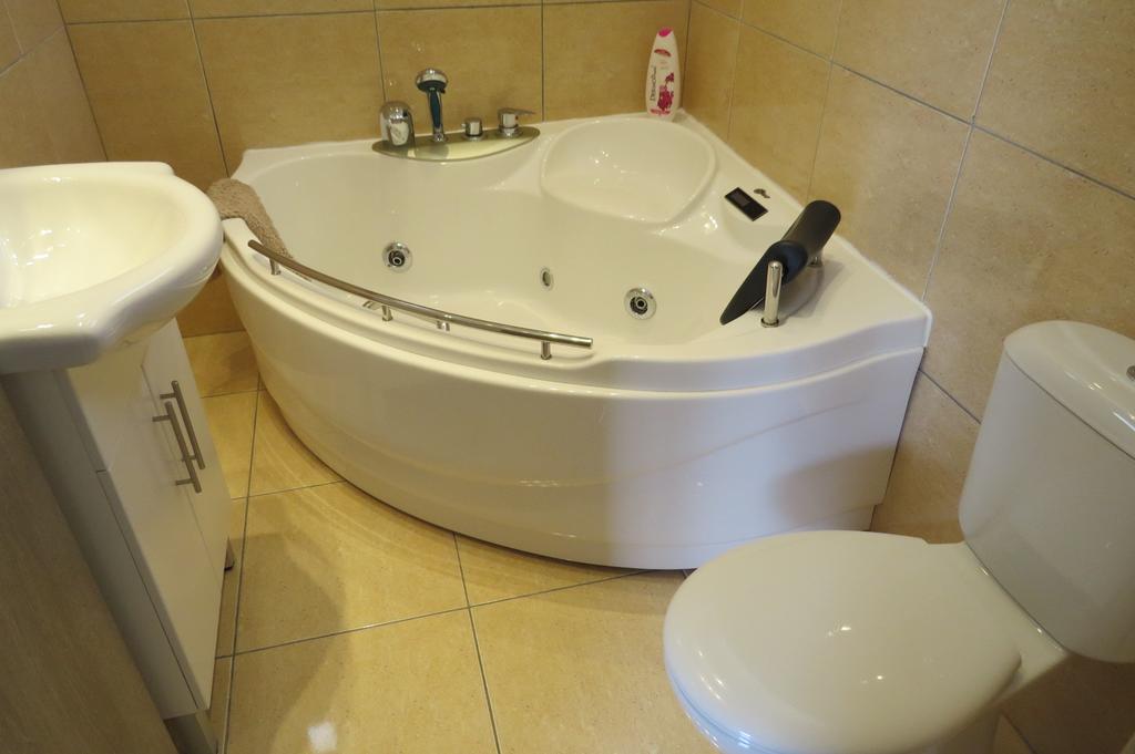 River Apartments Galata ภายนอก รูปภาพ
